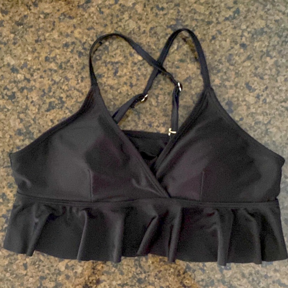 Black bikini top women’s size medium
